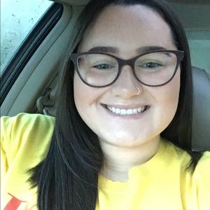 Meet your Posher, Izzy